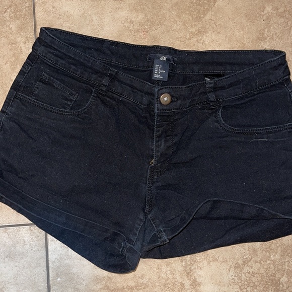 Denim shorts - Picture 2 of 2